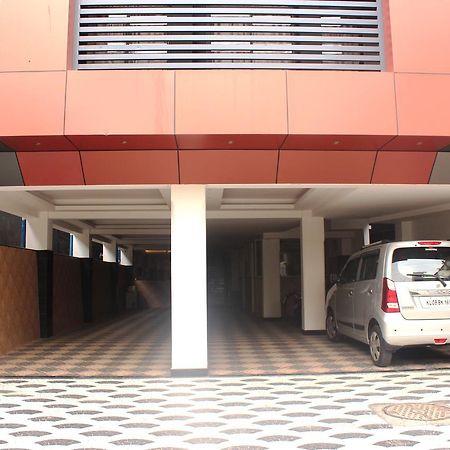 Hotel Sukhvas Thiruvananthapuram Extérieur photo