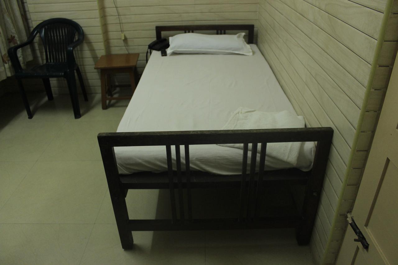 Hotel Sukhvas Thiruvananthapuram Extérieur photo