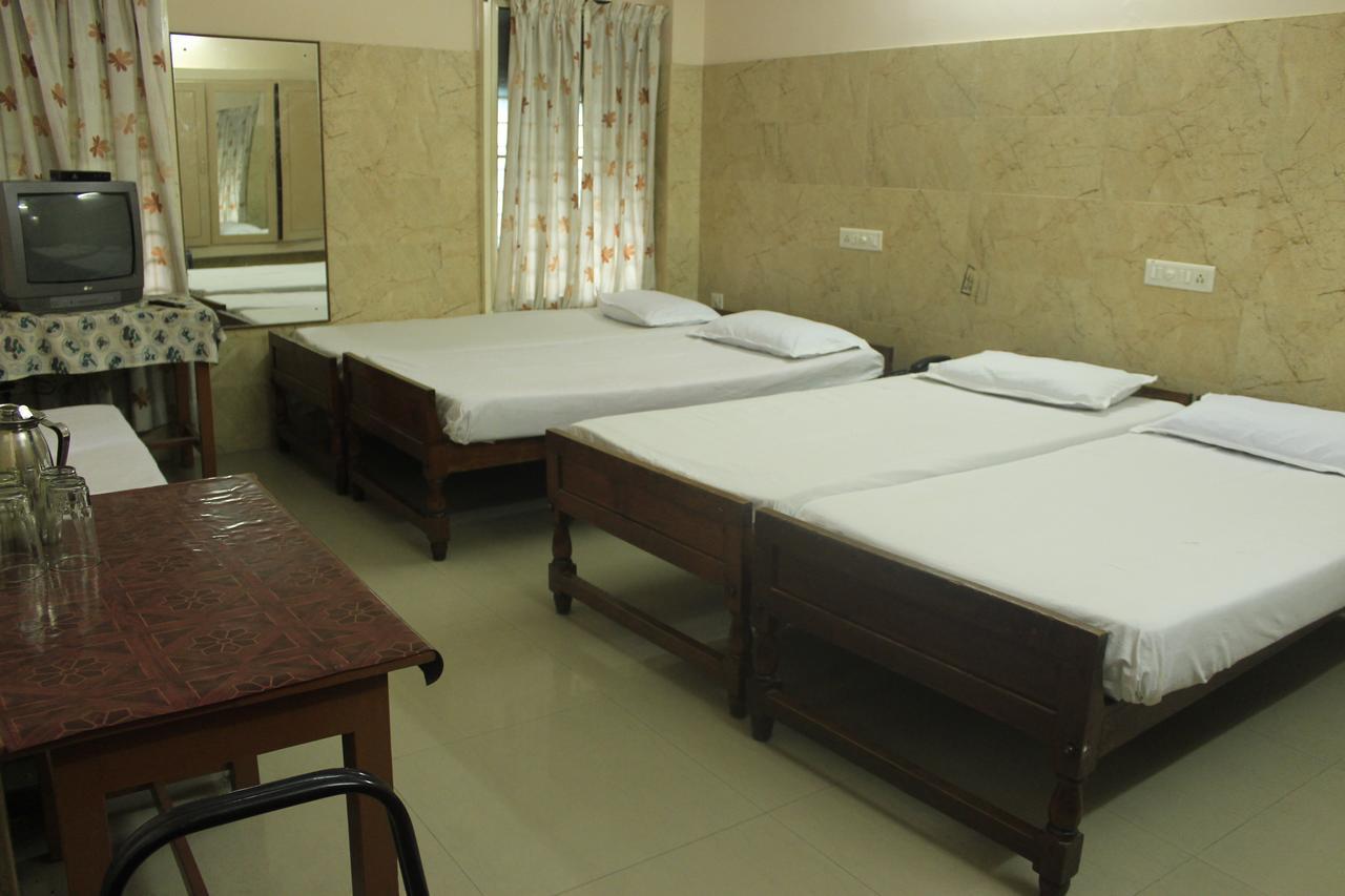 Hotel Sukhvas Thiruvananthapuram Extérieur photo