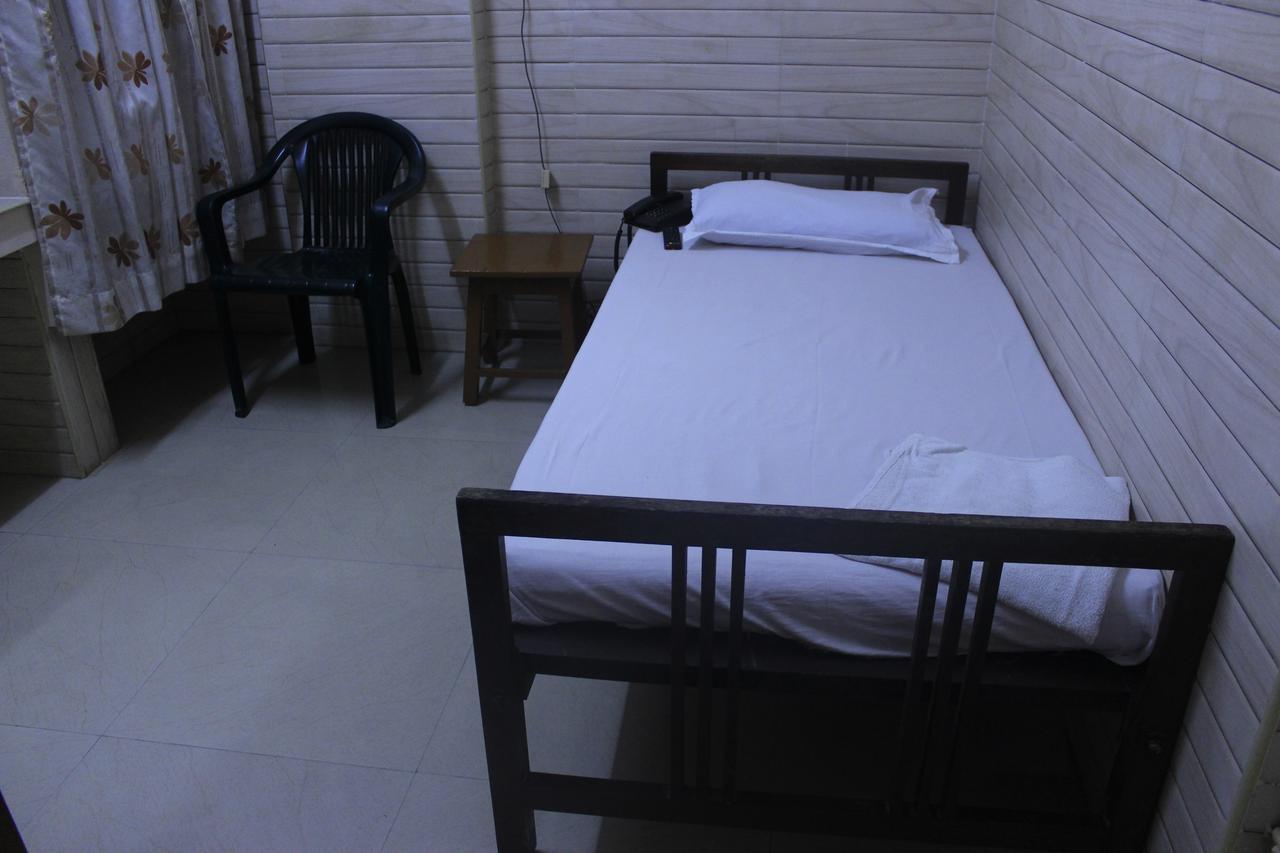 Hotel Sukhvas Thiruvananthapuram Extérieur photo